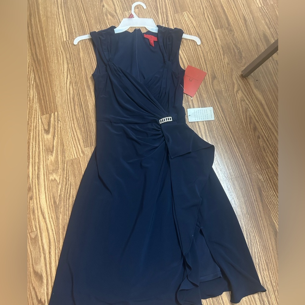 Elegant JS Collections Navy blue dress
Bundle/save/make offer